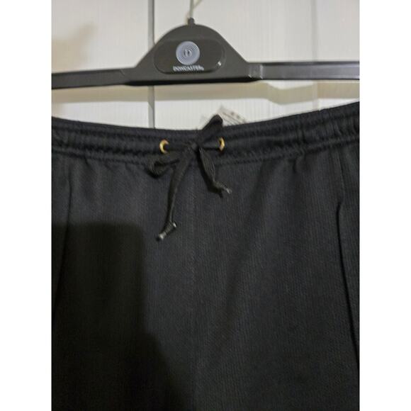 Adidas large women's black athletic shorts - Picture 4 of 11
